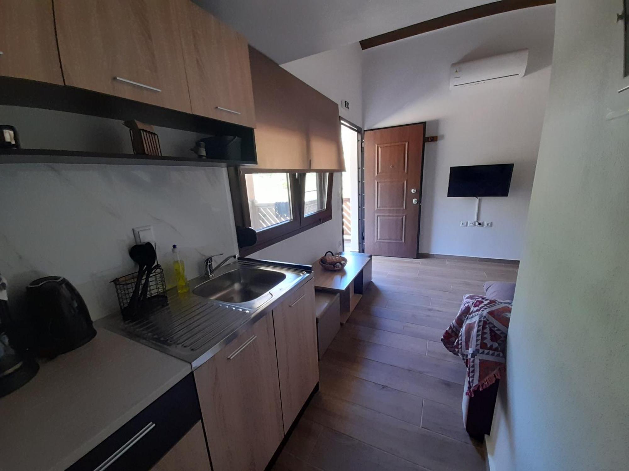 Mad'S Villas Nea Peramos  Room photo